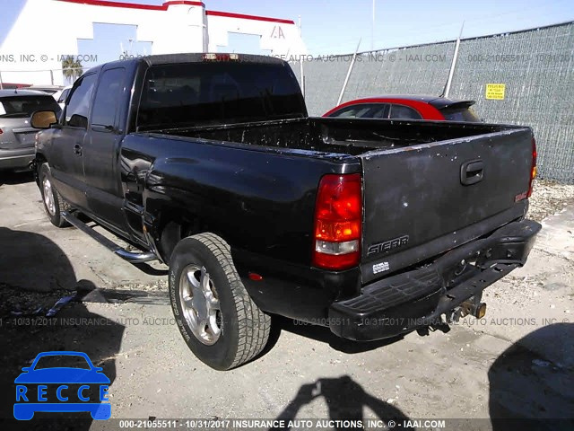 2003 GMC Sierra 2GTFK69U731128905 image 2