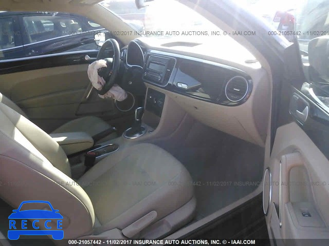 2014 VOLKSWAGEN BEETLE 3VWJ17ATXEM660874 image 4