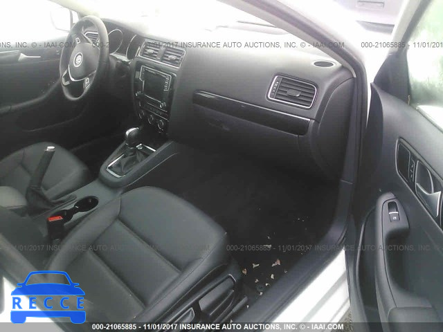 2017 VOLKSWAGEN JETTA 3VWL17AJ7HM268382 image 4