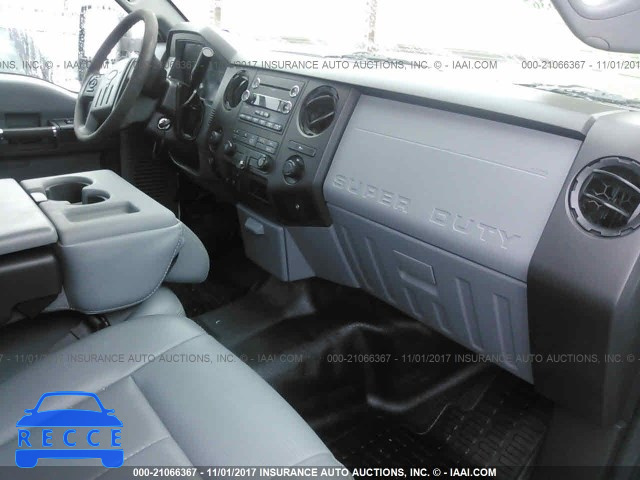 2011 Ford F250 1FT7W2AT1BEC74282 image 4