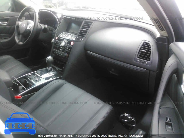 2017 INFINITI QX70 JN8CS1MW8HM413921 image 4