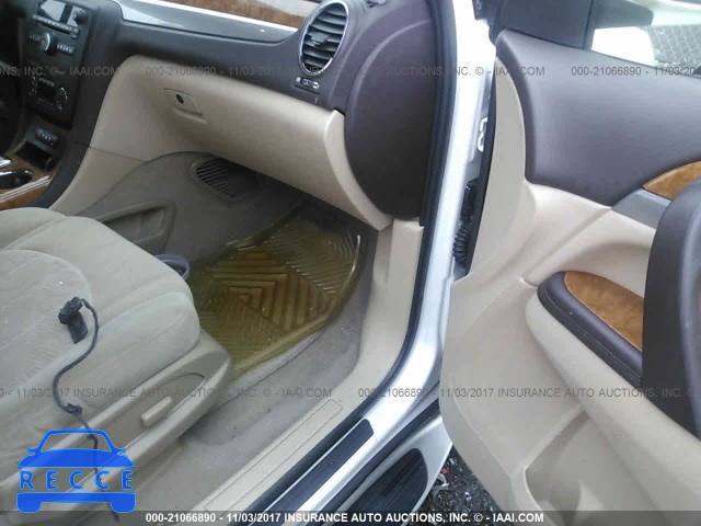 2011 Buick Enclave CX 5GAKRAED3BJ400147 image 4