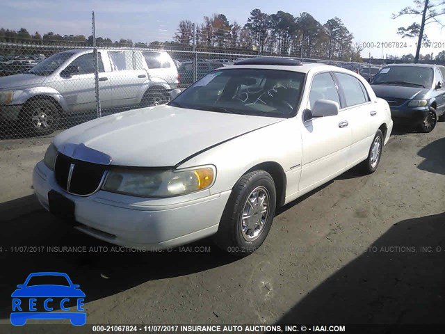 1998 Lincoln Town Car SIGNATURE 1LNFM82W5WY717742 image 1