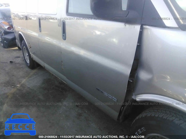 2002 GMC Savana G1500 1GTEG15W721114045 image 5