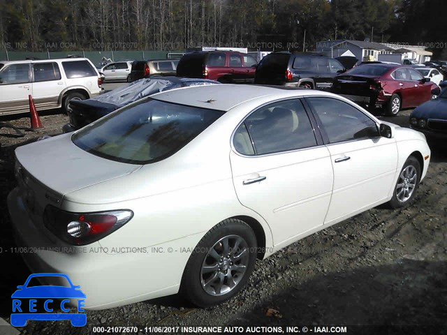 2003 Lexus ES 300 JTHBF30G736001572 Bild 3