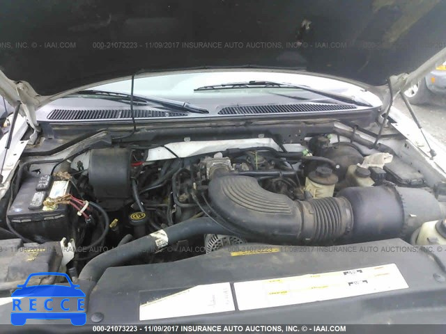 1999 Ford Expedition 1FMPU18L0XLA73025 image 9