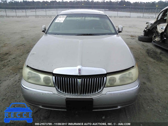 1999 Lincoln Town Car SIGNATURE 1LNHM82W7XY649891 зображення 5