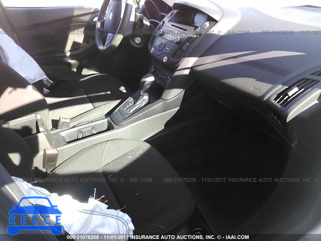 2017 FORD FOCUS 1FADP3K22HL223878 image 4