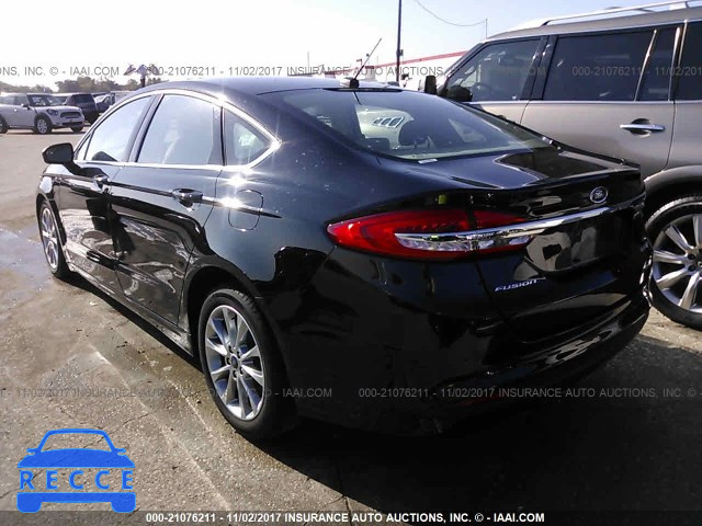 2017 FORD FUSION 3FA6P0LU8HR315246 Bild 2