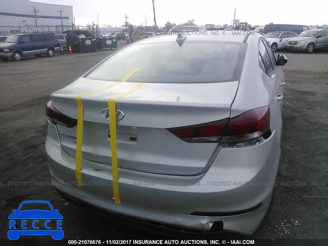 2017 HYUNDAI ELANTRA KMHD74LF9HU110792 image 5