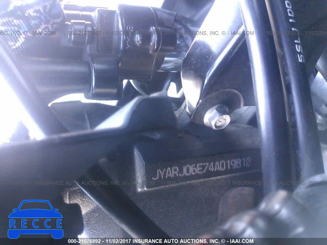 2004 Yamaha YZFR6 JYARJ06E74A019812 image 9