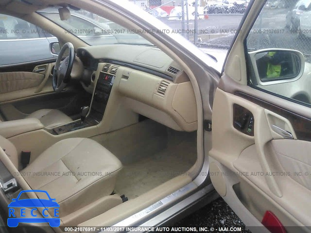 2001 Mercedes-benz E WDBJH82J81X044207 image 4