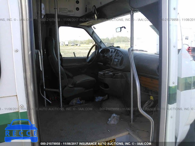 2007 FORD ECONOLINE E450 SUPER DUTY CUTWY VAN 1FDXE45S17DB11298 image 4