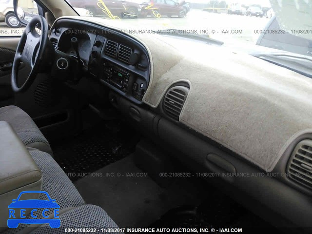 1998 Dodge RAM 1500 3B7HC13YXWG230411 image 4