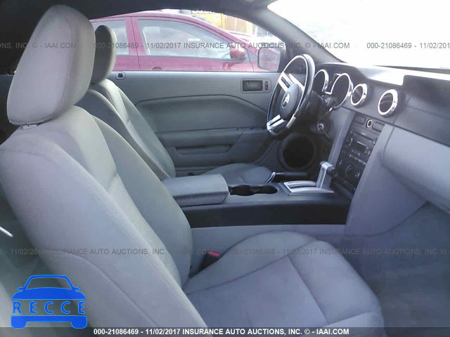2005 Ford Mustang 1ZVFT84N355208029 image 4