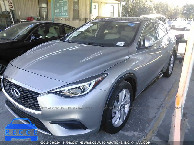 2018 INFINITI QX30 SJKCH5CPXJA046861 image 1