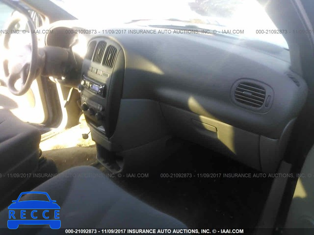 2003 CHRYSLER VOYAGER 1C4GJ25B83B156510 image 4