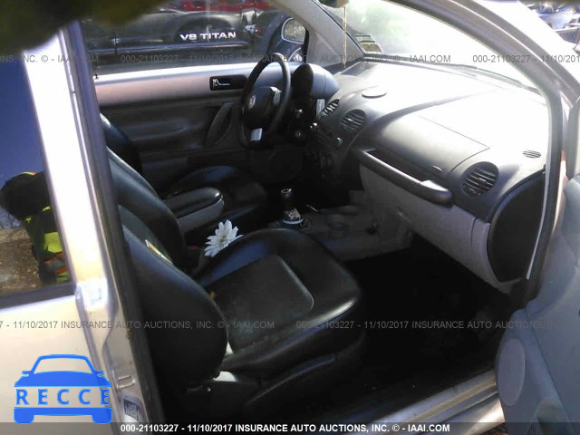 2000 Volkswagen New Beetle GLS TDI 3VWCF21C5YM464102 image 4