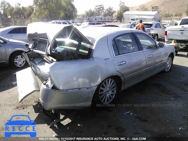 2004 Lincoln Town Car EXECUTIVE/SIGNATURE 1LNHM81W24Y684464 image 3