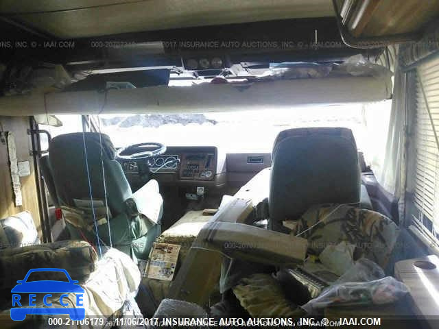 1984 CHEVROLET P30 1GBKP37W9E3329659 image 4
