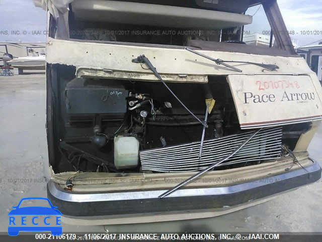 1984 CHEVROLET P30 1GBKP37W9E3329659 image 5