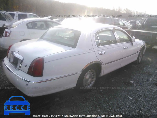 1998 Lincoln Town Car EXECUTIVE 1LNFM81W5WY682248 image 3