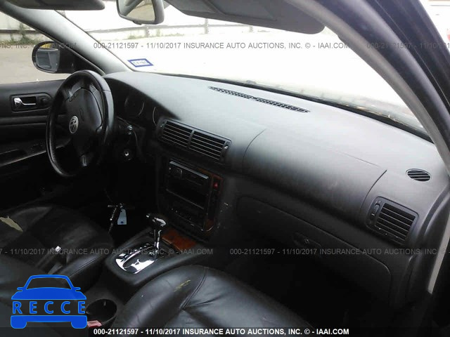 2005 Volkswagen Passat GLX WVWWU63B05E123967 image 4