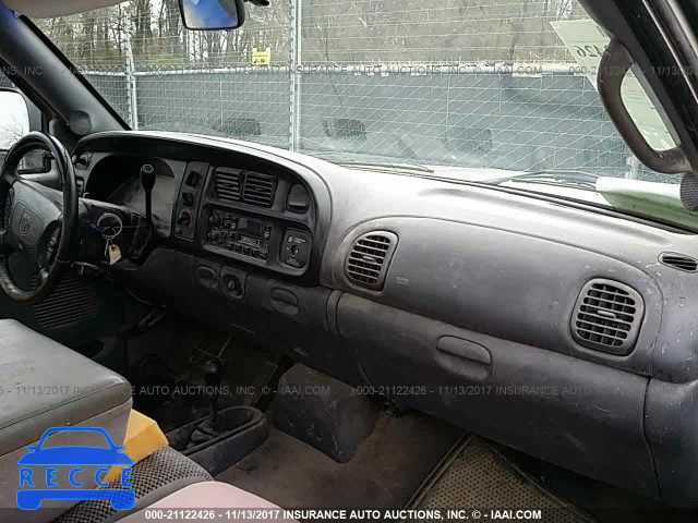 1998 Dodge RAM 2500 3B7KF26W0WM285559 зображення 4