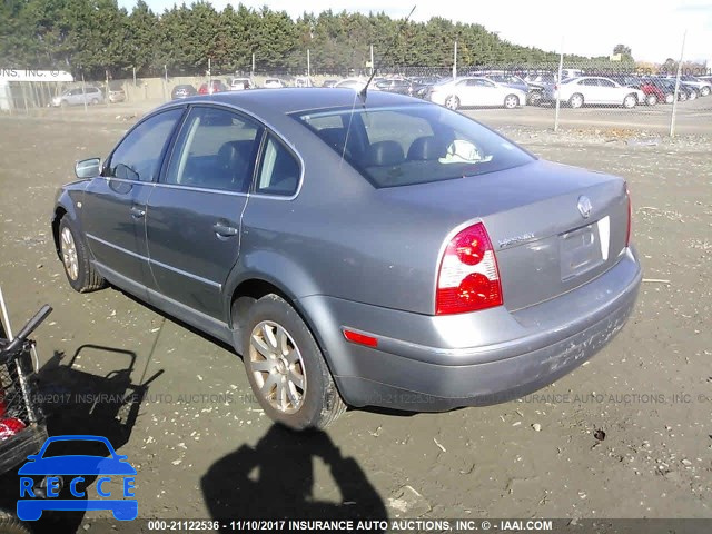 2003 Volkswagen Passat GLS WVWPD63BX3P262901 image 2