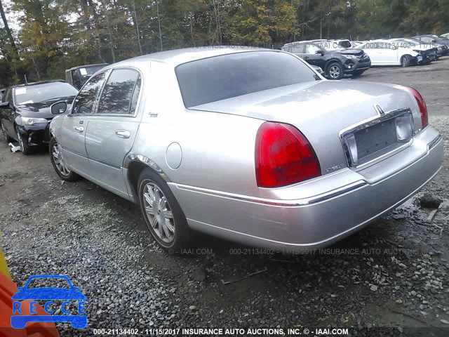 2006 Lincoln Town Car SIGNATURE LIMITED 1LNHM82W56Y617567 image 2