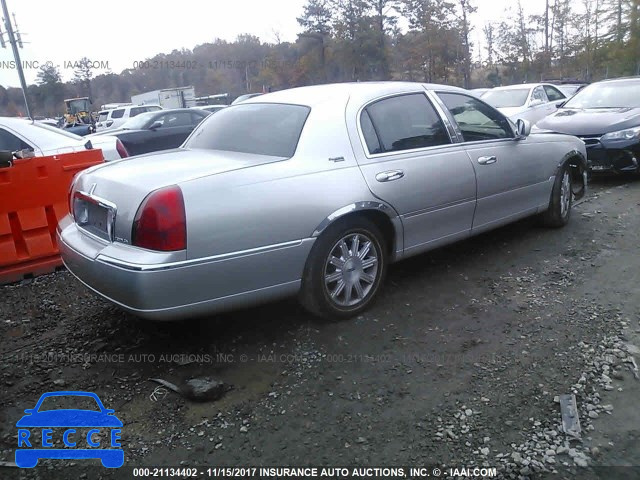 2006 Lincoln Town Car SIGNATURE LIMITED 1LNHM82W56Y617567 Bild 3