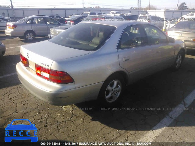 1998 Lexus ES 300 JT8BF28G0W5047768 image 3