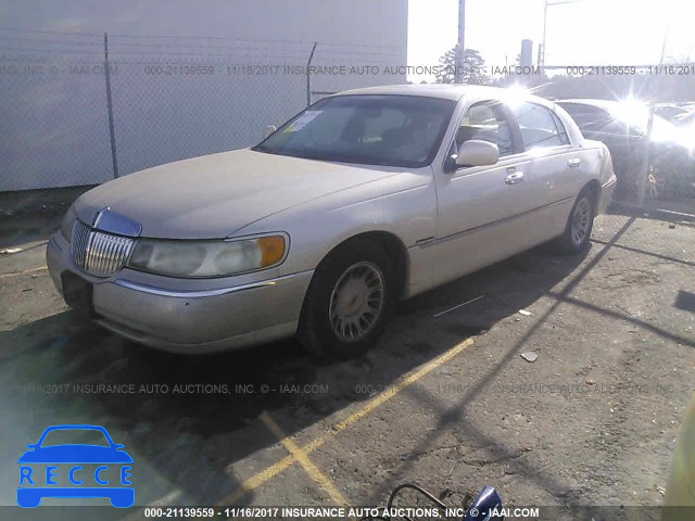 1999 Lincoln Town Car CARTIER 1LNHM83W3XY679856 зображення 1