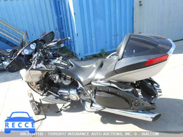 2011 Victory Motorcycles VISION TOUR 5VPSW36NXB3002806 image 2
