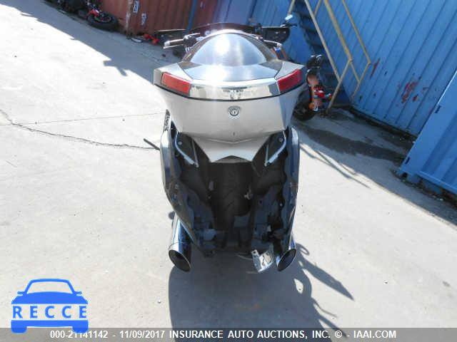 2011 Victory Motorcycles VISION TOUR 5VPSW36NXB3002806 image 3