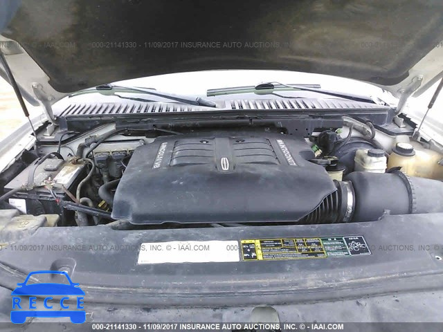 2004 LINCOLN NAVIGATOR 5LMFU27RX4LJ17838 image 9