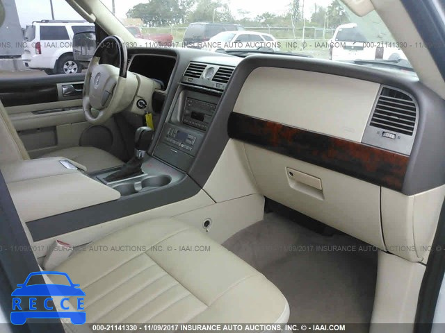 2004 LINCOLN NAVIGATOR 5LMFU27RX4LJ17838 image 4