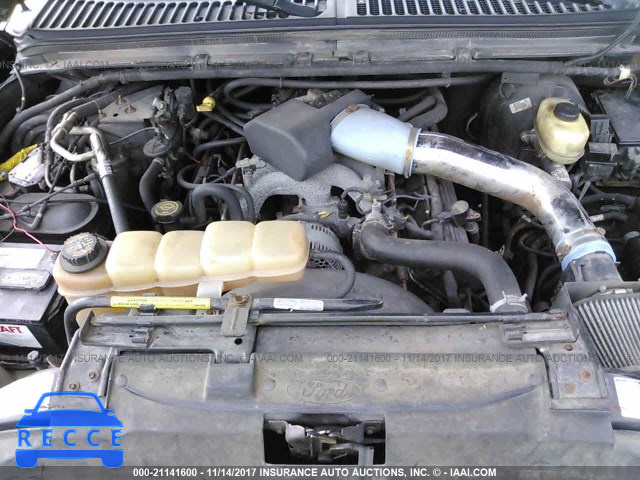 2000 Ford Excursion 1FMNU43S3YEB25762 Bild 9