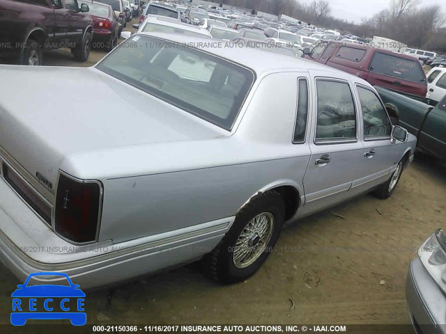 1997 Lincoln Town Car SIGNATURE/TOURING 1LNLM82W8VY626563 image 3