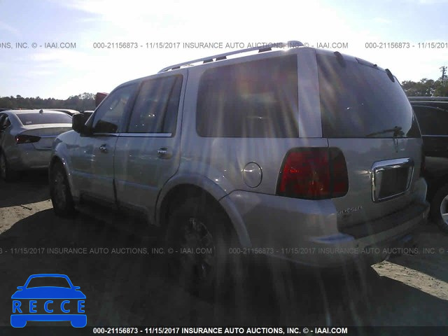 2003 Lincoln Navigator 5LMFU27R13LJ32436 image 2