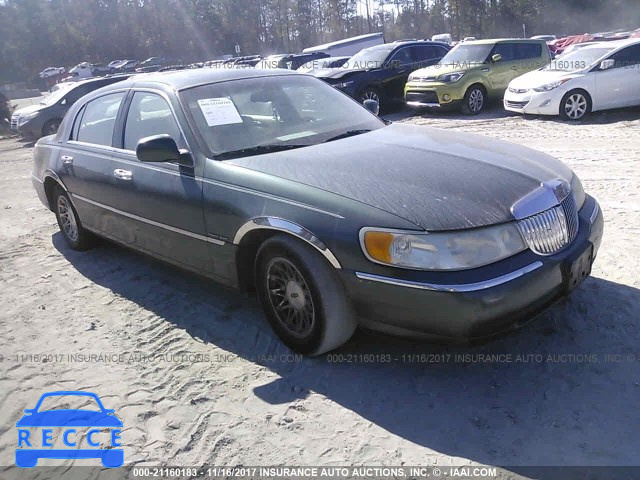 1998 Lincoln Town Car SIGNATURE 1LNFM82W8WY702538 image 0