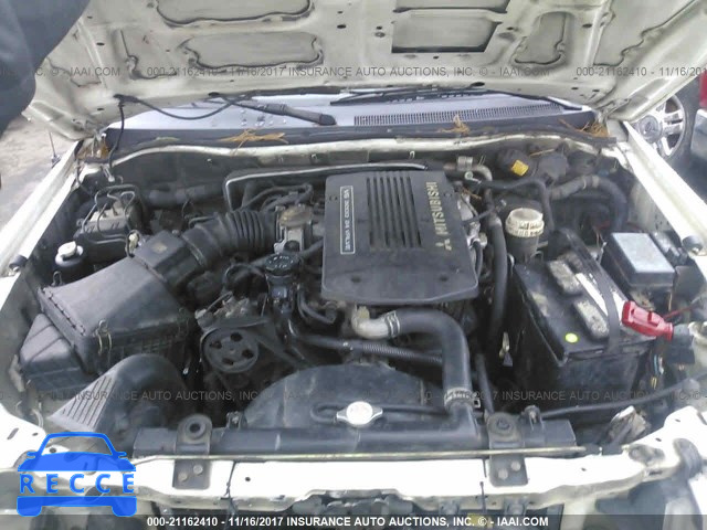 2001 Mitsubishi Montero SPORT XLS JA4MT31H21P060928 image 9