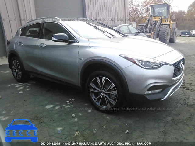 2018 INFINITI QX30 LUXURY/PREMIUM/SPORT SJKCH5CR3JA040613 image 0