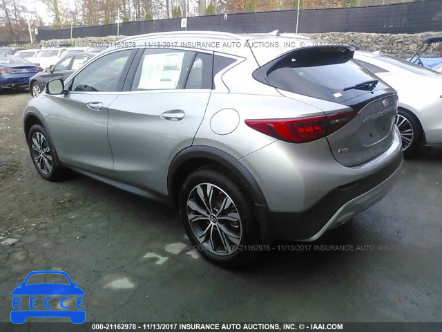 2018 INFINITI QX30 LUXURY/PREMIUM/SPORT SJKCH5CR3JA040613 image 2