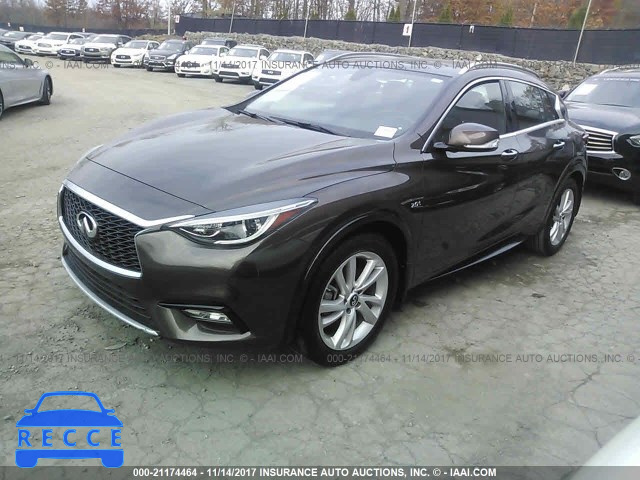 2017 INFINITI QX30 LUXURY/PREMIUM/SPORT SJKCH5CP1HA021292 image 1