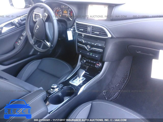 2017 INFINITI QX30 LUXURY/PREMIUM/SPORT SJKCH5CP9HA023677 image 4