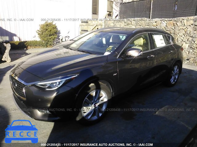 2017 INFINITI QX30 LUXURY/PREMIUM/SPORT SJKCH5CP6HA024785 image 1