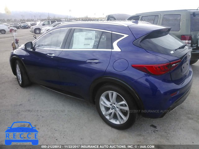 2018 INFINITI QX30 LUXURY/PREMIUM/SPORT SJKCH5CP2JA042285 image 2