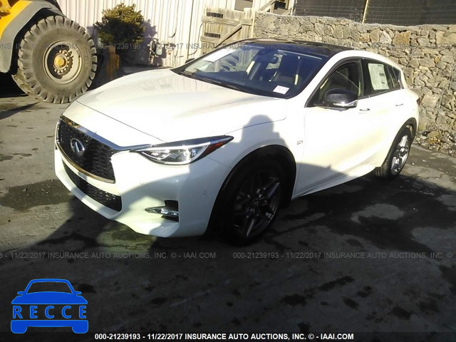 2018 INFINITI QX30 LUXURY/PREMIUM/SPORT SJKCH5CP5JA046220 image 1