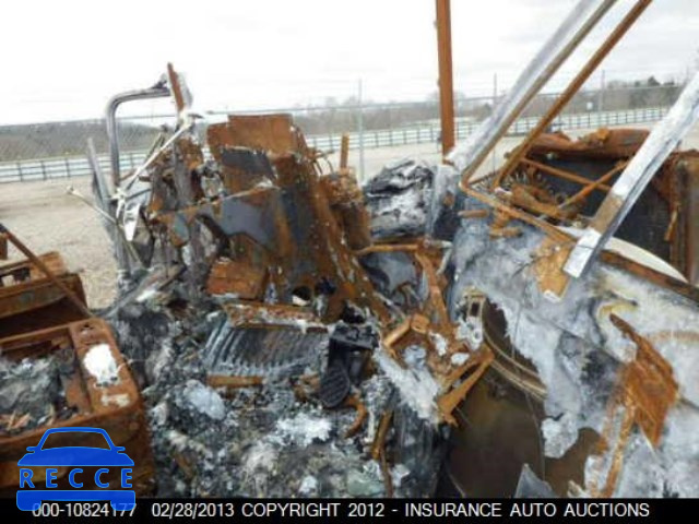 2001 FREIGHTLINER CONVENTIONAL CONVENTNL FLD132XL CLASIC 1FUJAPCG41LG75560 image 4